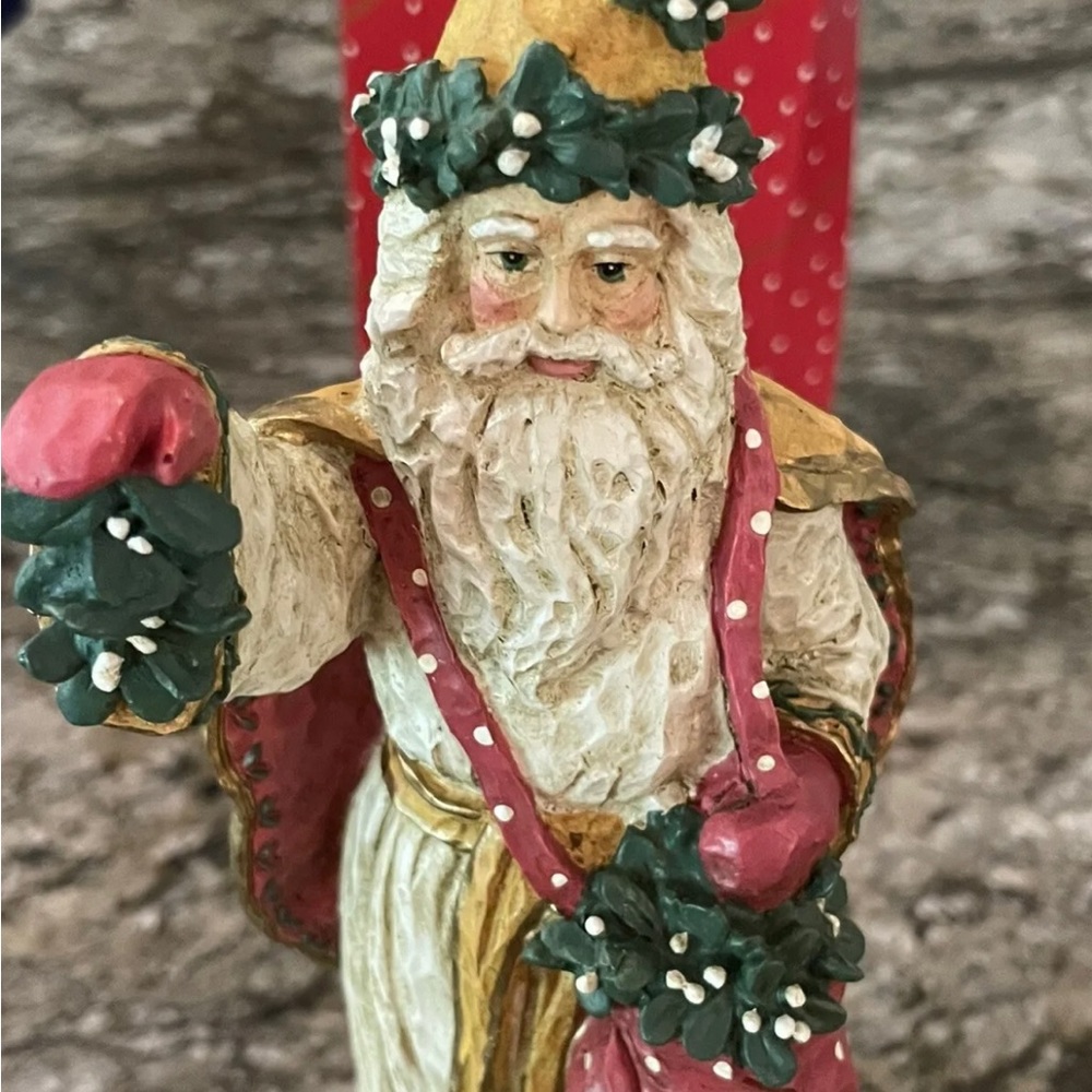 Possible Jim Shore Santa Claus Figurine.